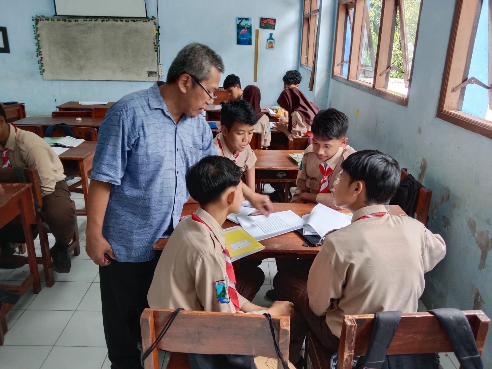 Peran Guru dalam Meningkatkan Motivasi Belajar Siswa